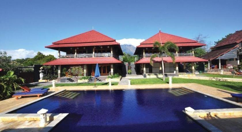 Tulamben Wreck Divers Resort y Restaurante Exterior foto